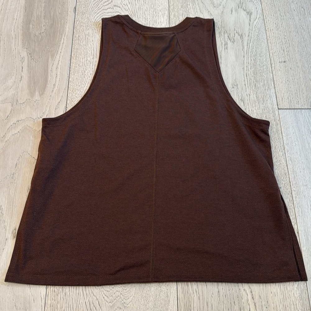 Jordan Sport Women’s Diamond Tank Top in Loose Fit Size Medium - Picture 2 of 13